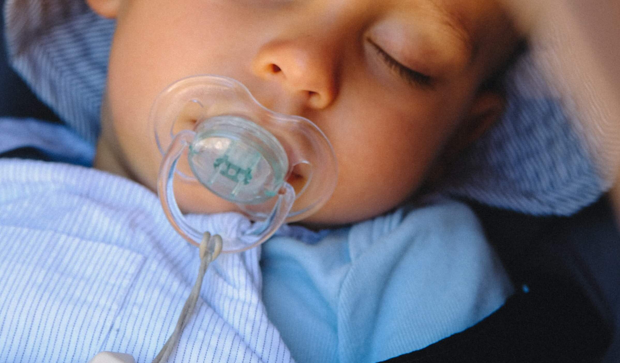 Safe to clearance sleep with pacifier